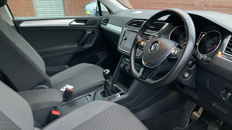 Volkswagen Tiguan 2.0 TDi 150 SE 5dr Diesel Estate